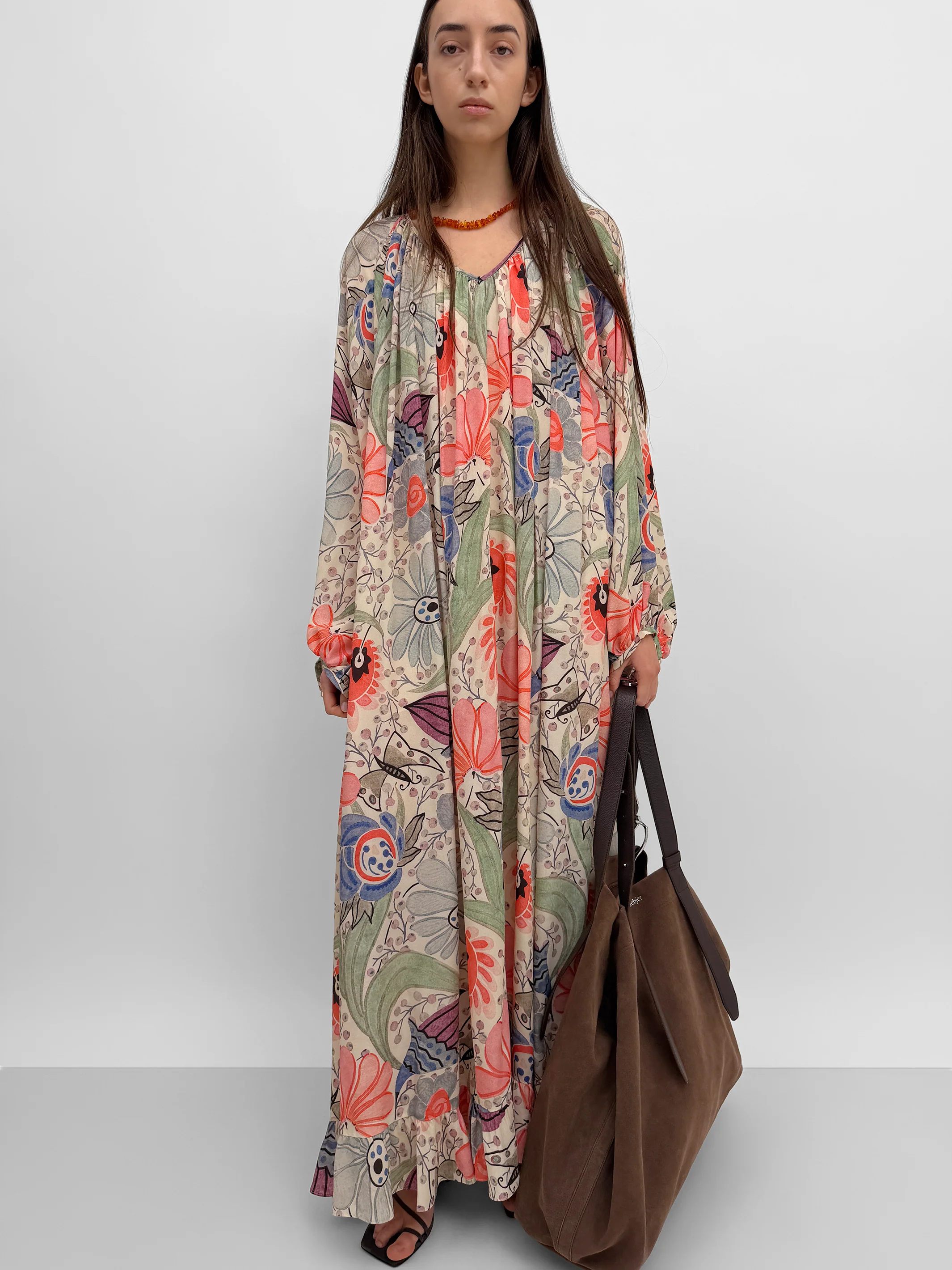 The Amora light silk dress in print - Image 2