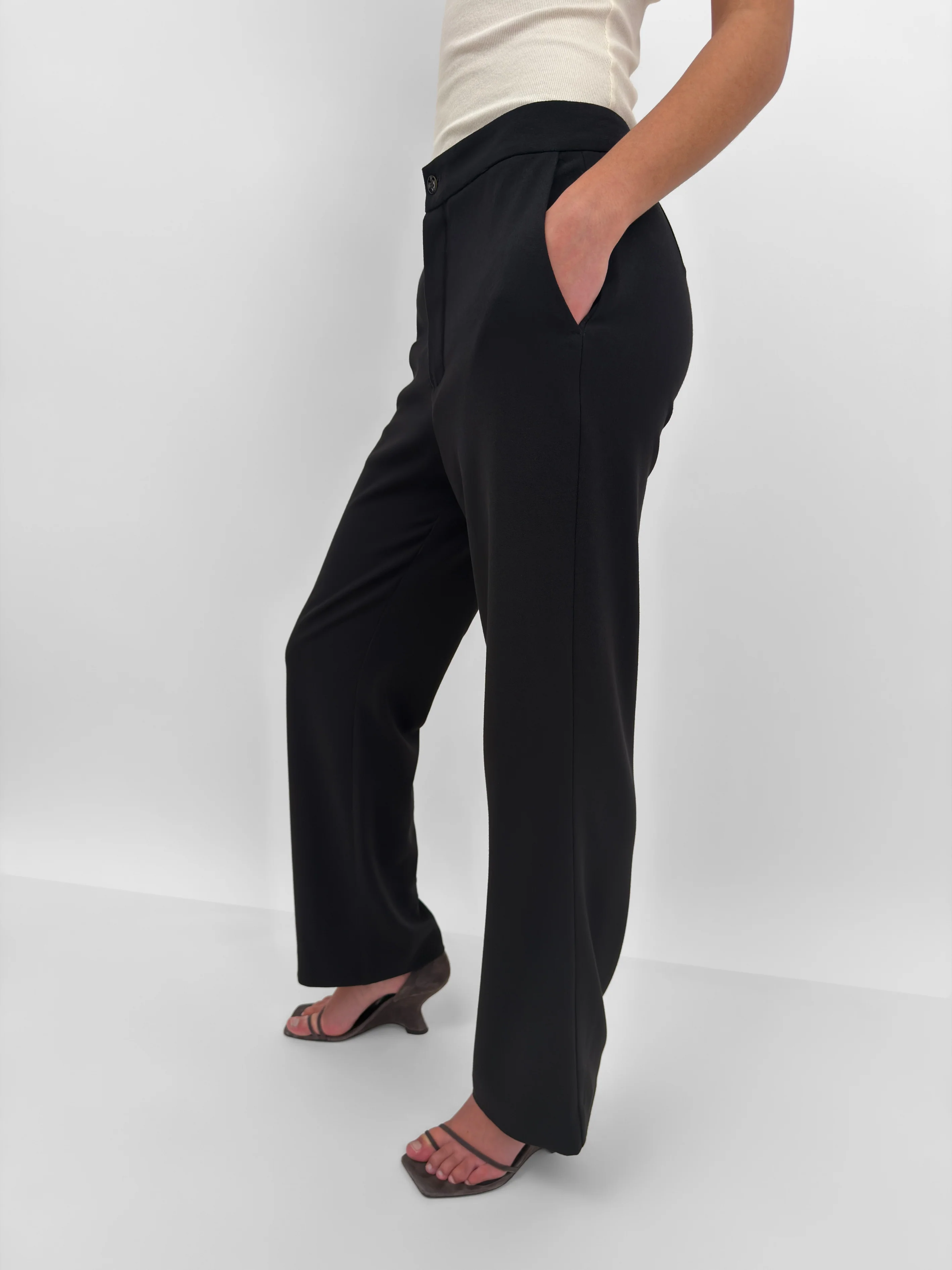 The Aniara soft crepe pant - Image 5