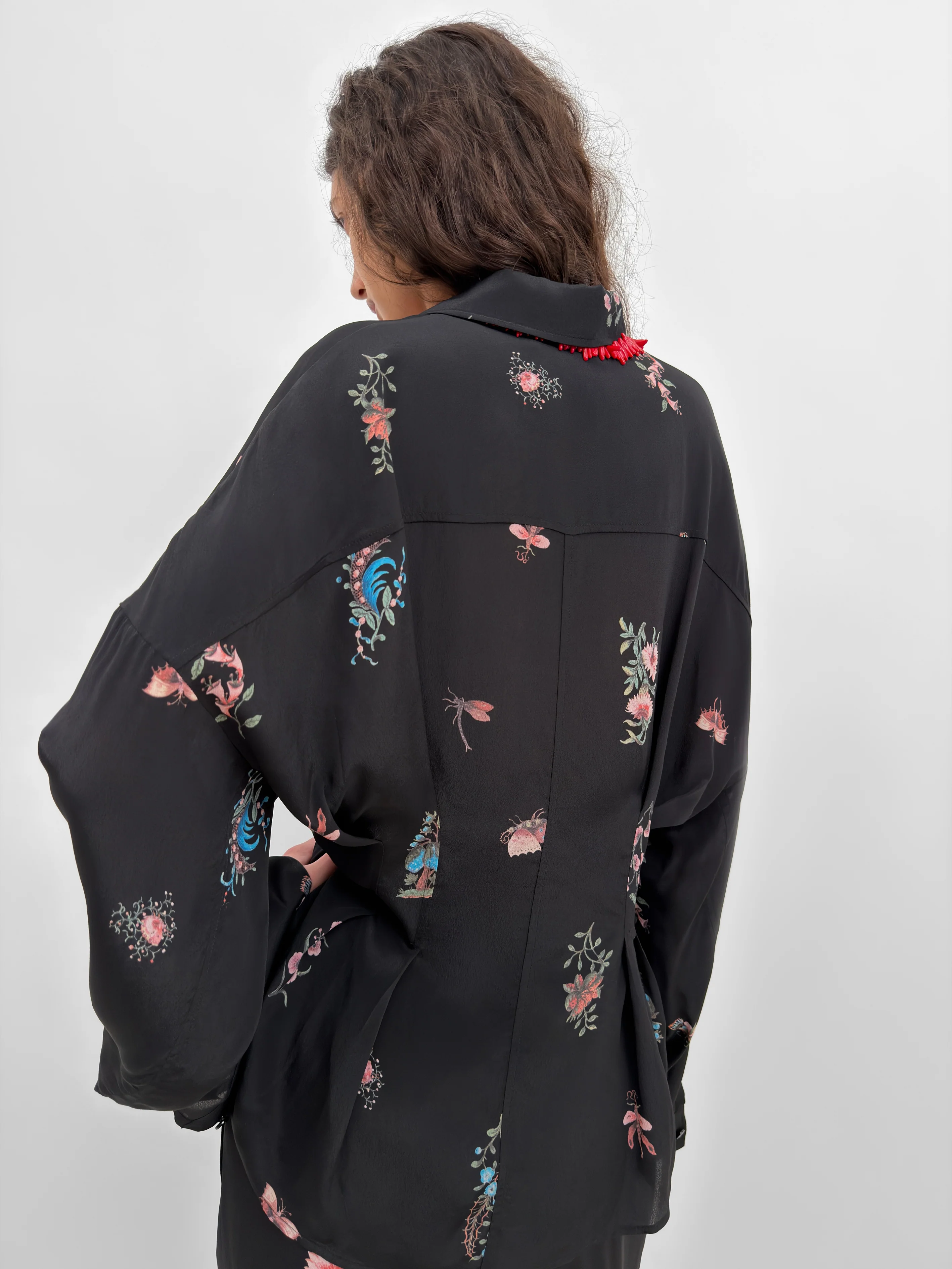 The Apollo cinched shirt in Duchess - Image 5