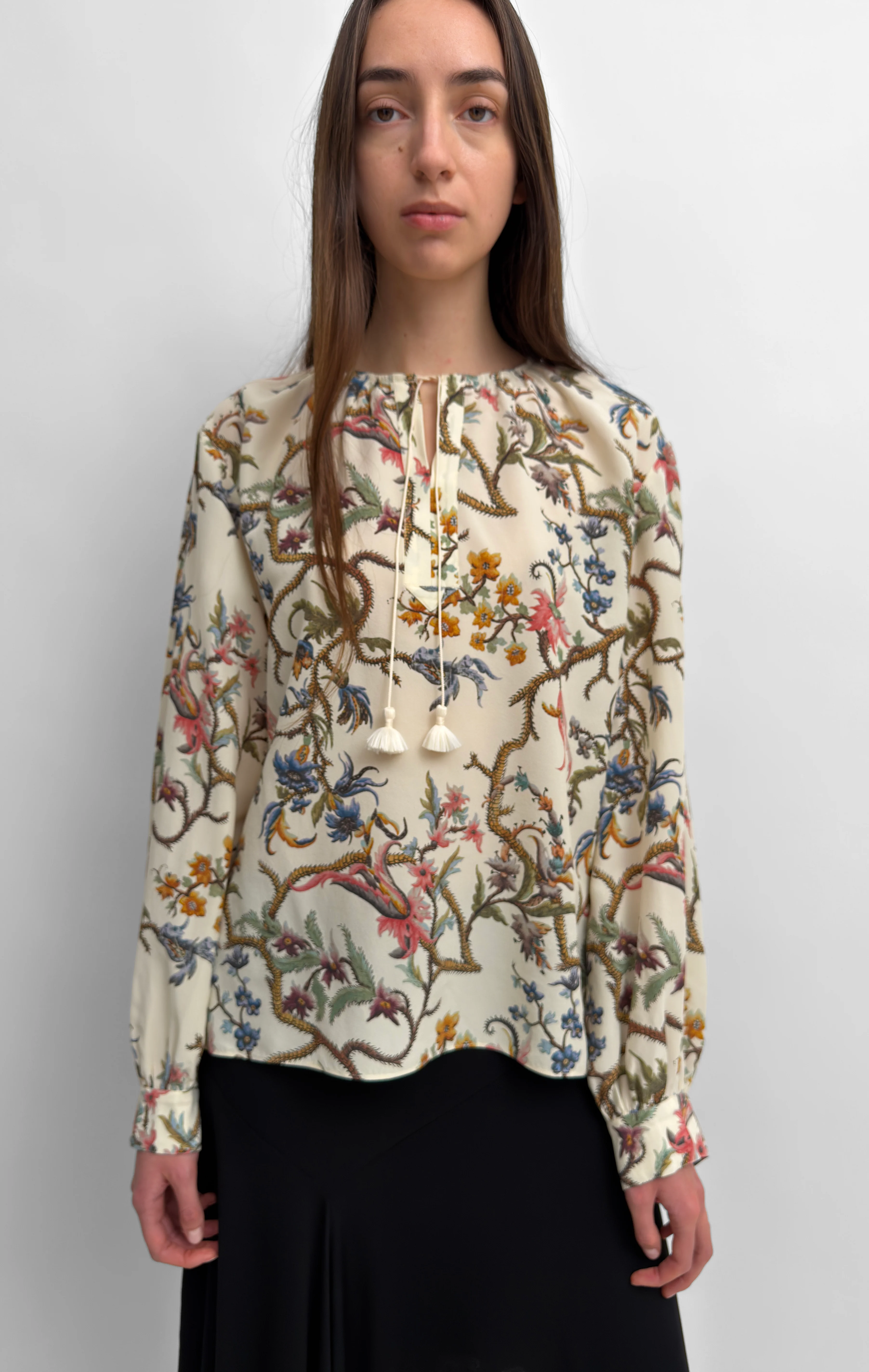 The Baily raglan blouse in Trailing - Image 2