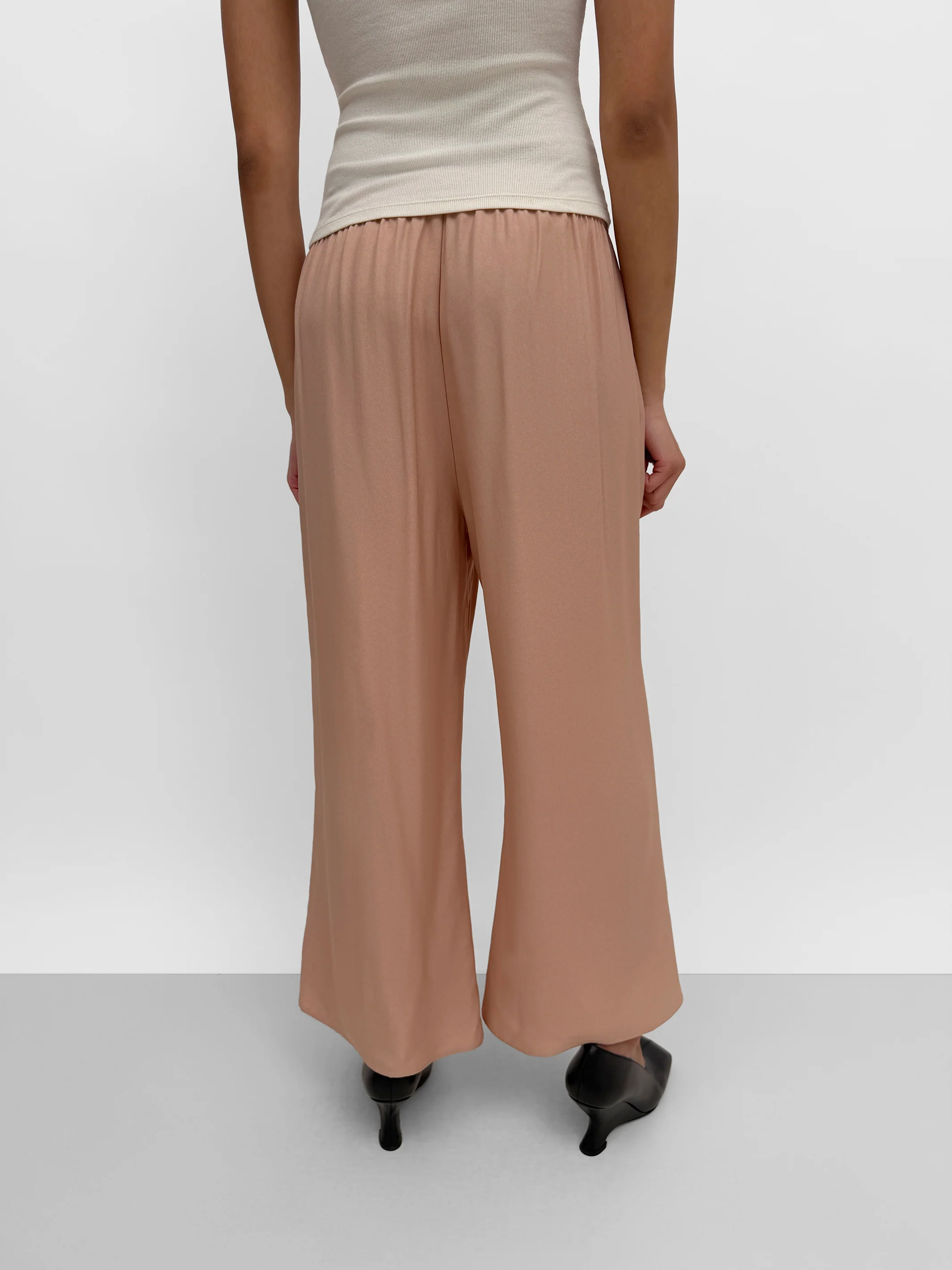 The Ezra crop pant - Image 3