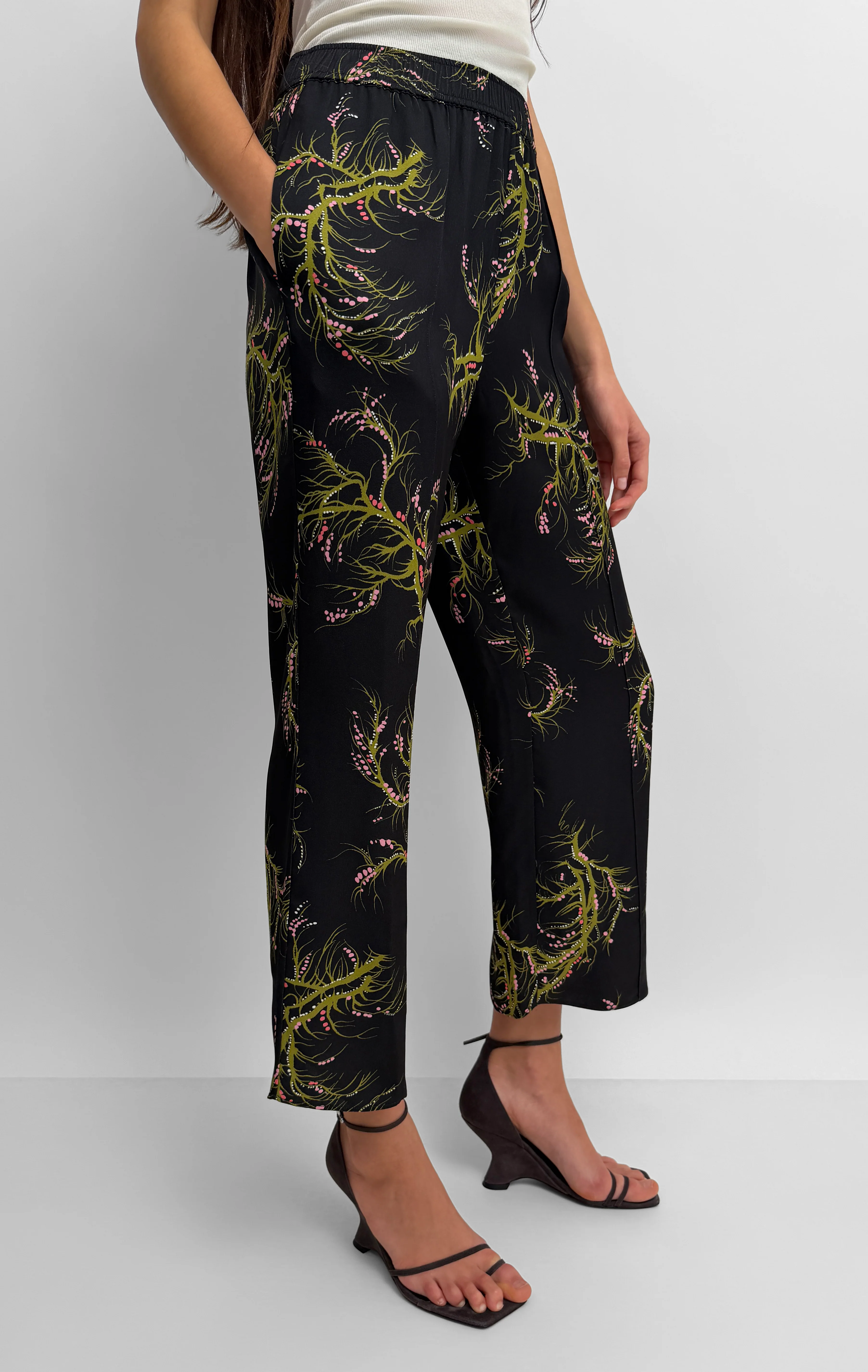 The Ezra crop pant - Image 2