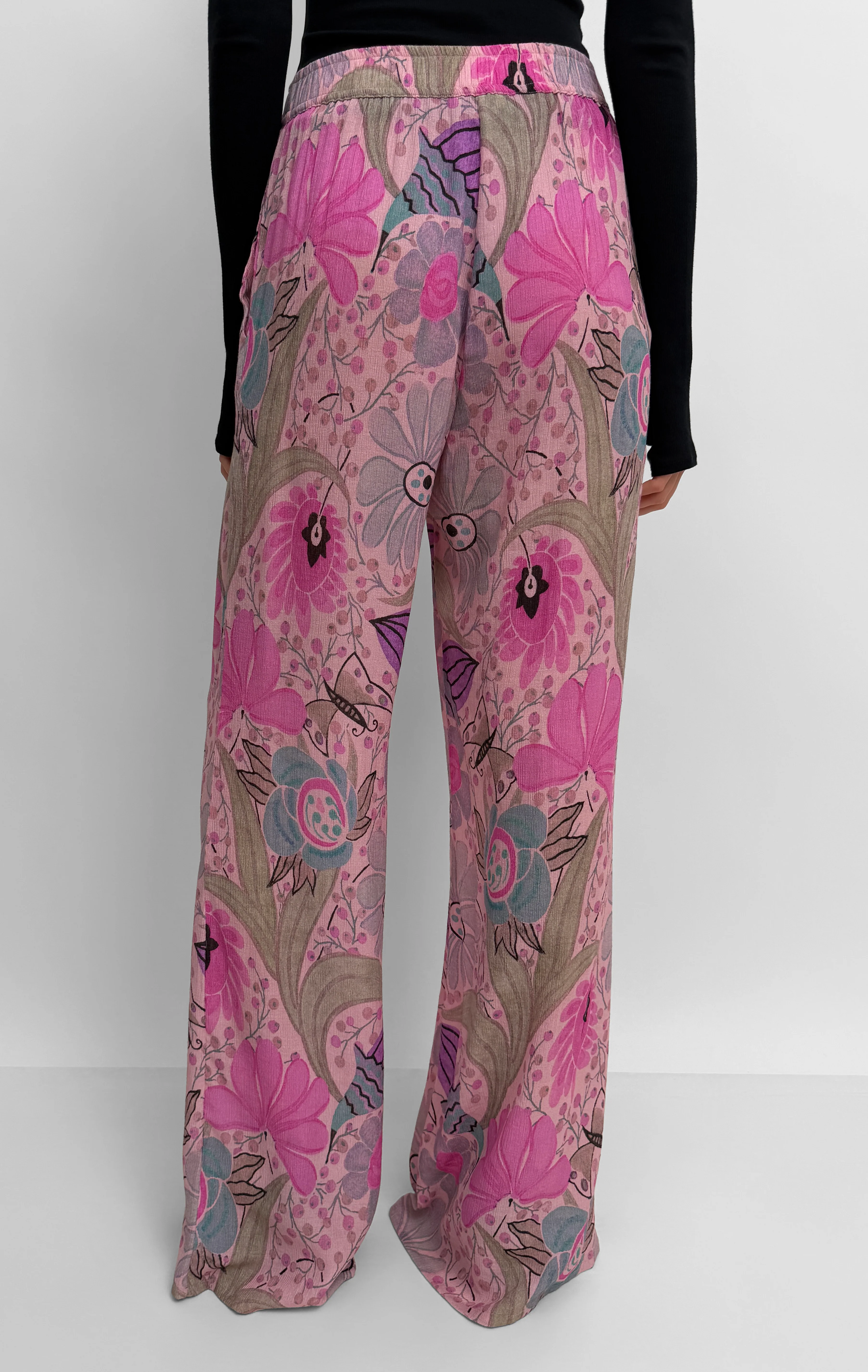 The Ezra dressed track pant in Ducharne - Image 4