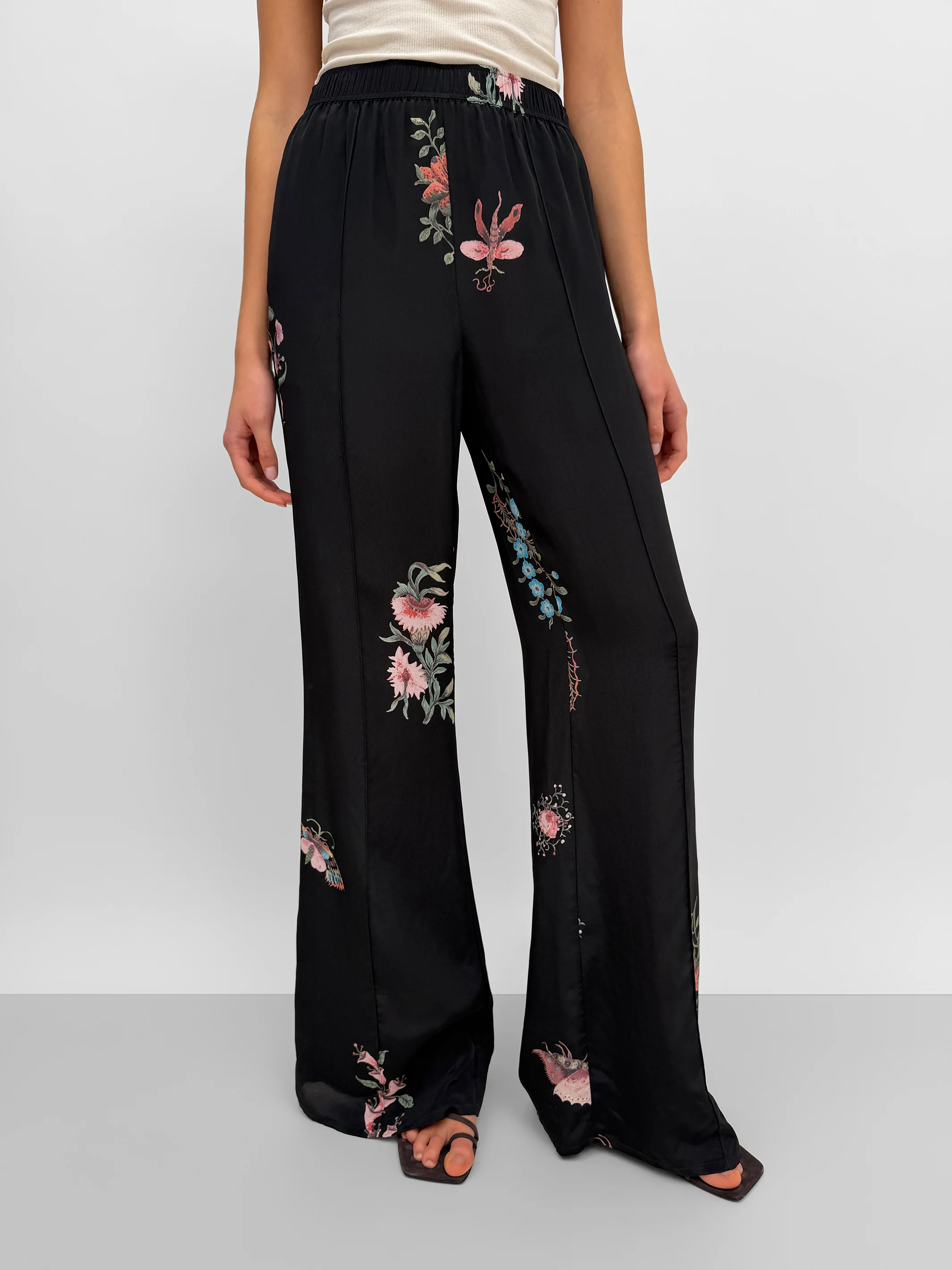 The Ezra dressed track pant in Duchess - Image 2