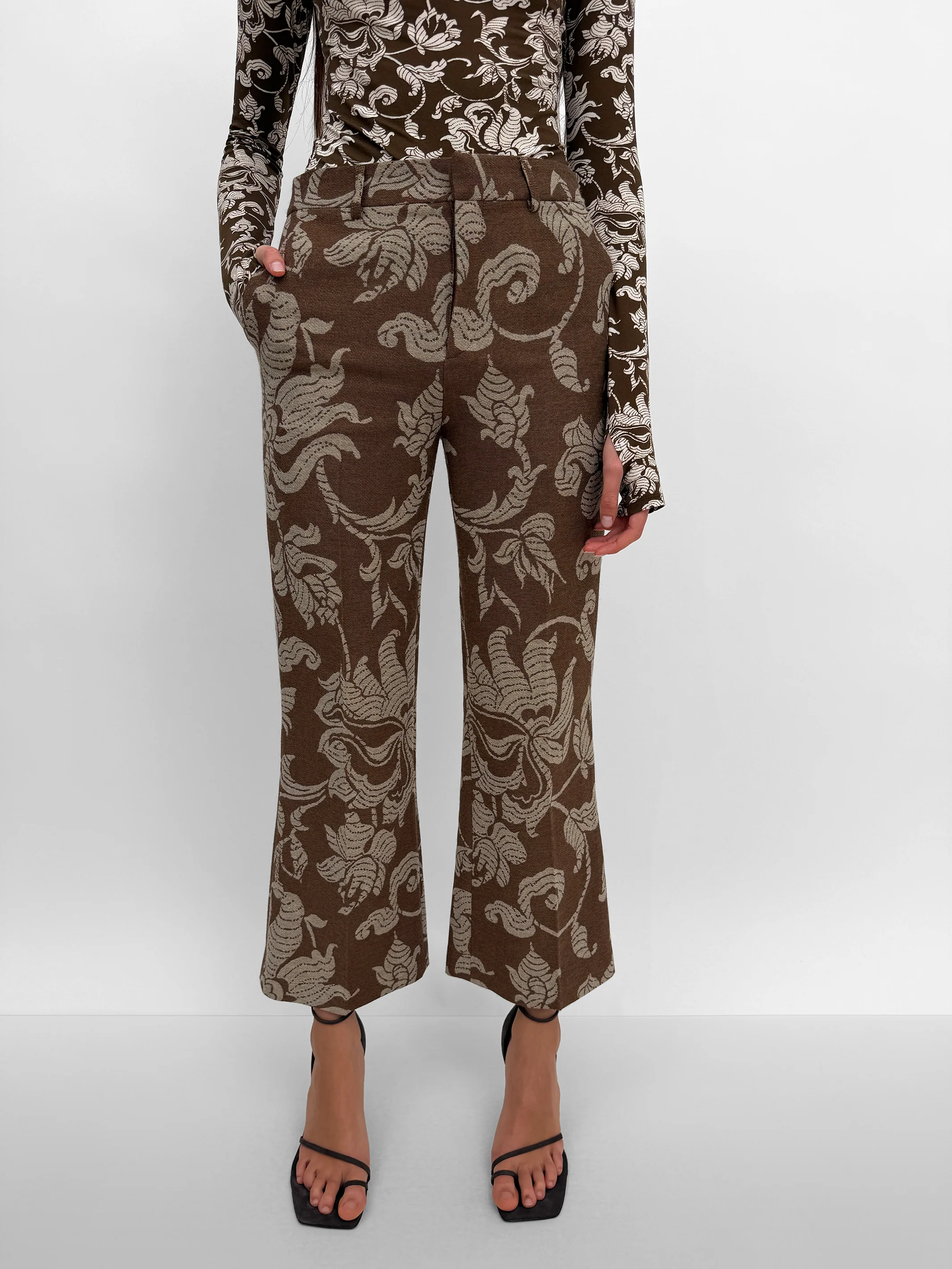 The Femi tailored jacquard pant - Image 3