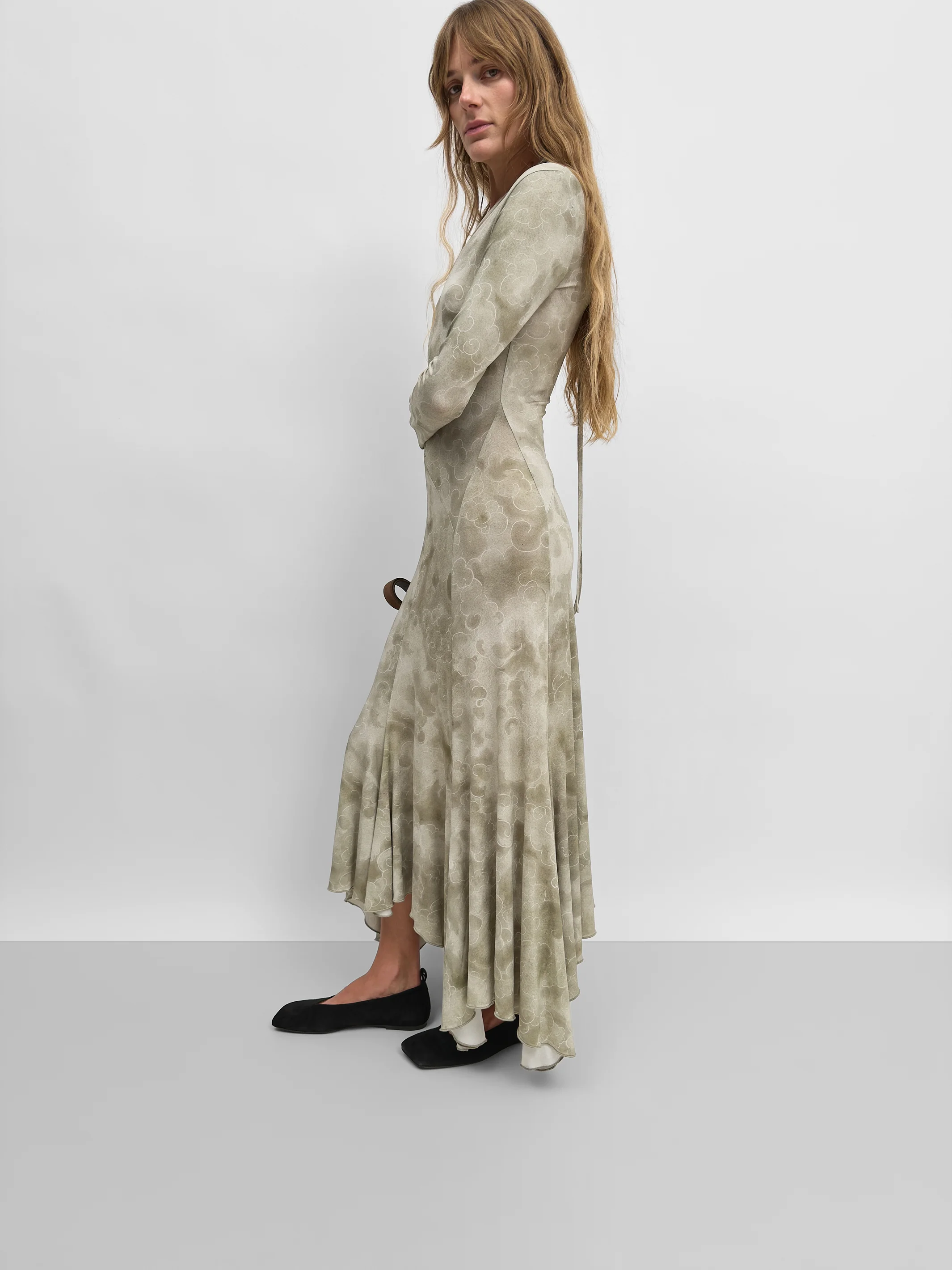 The Jude v-neck fluid tricot dress - Image 3