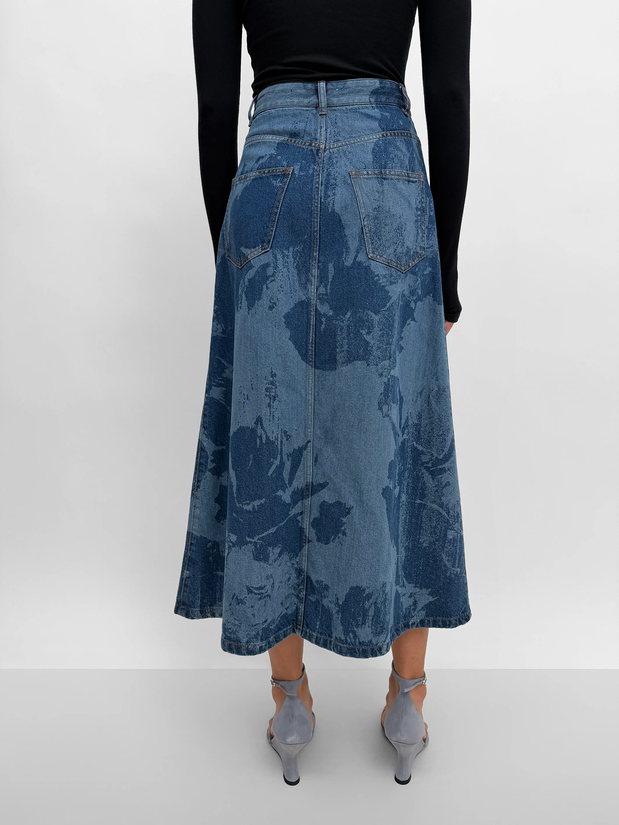 The London mid-calf printed denim skirt - Image 4