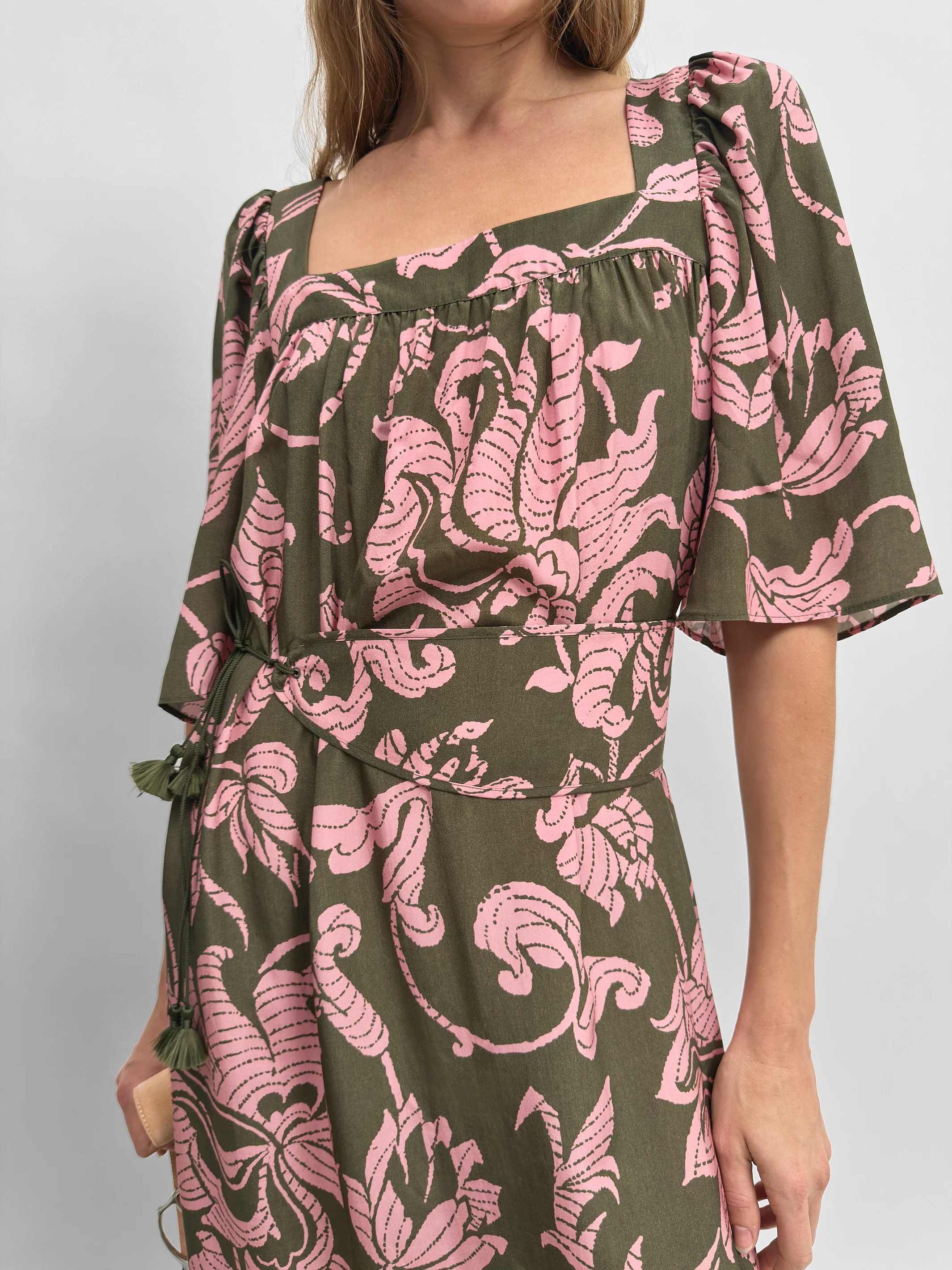 The Salem square neck dress in French Lily - Image 3