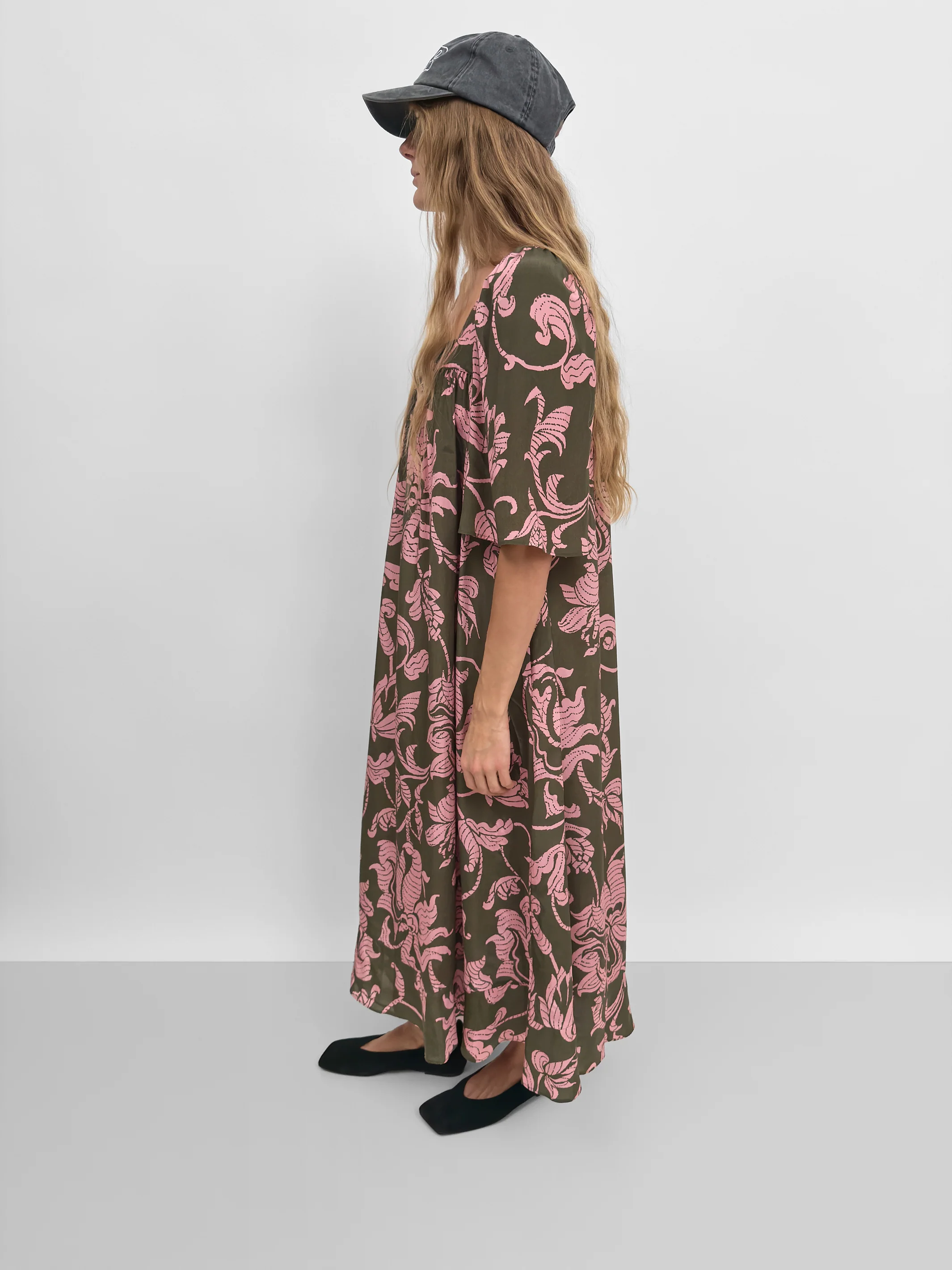 The Salem square neck dress in French Lily - Image 5