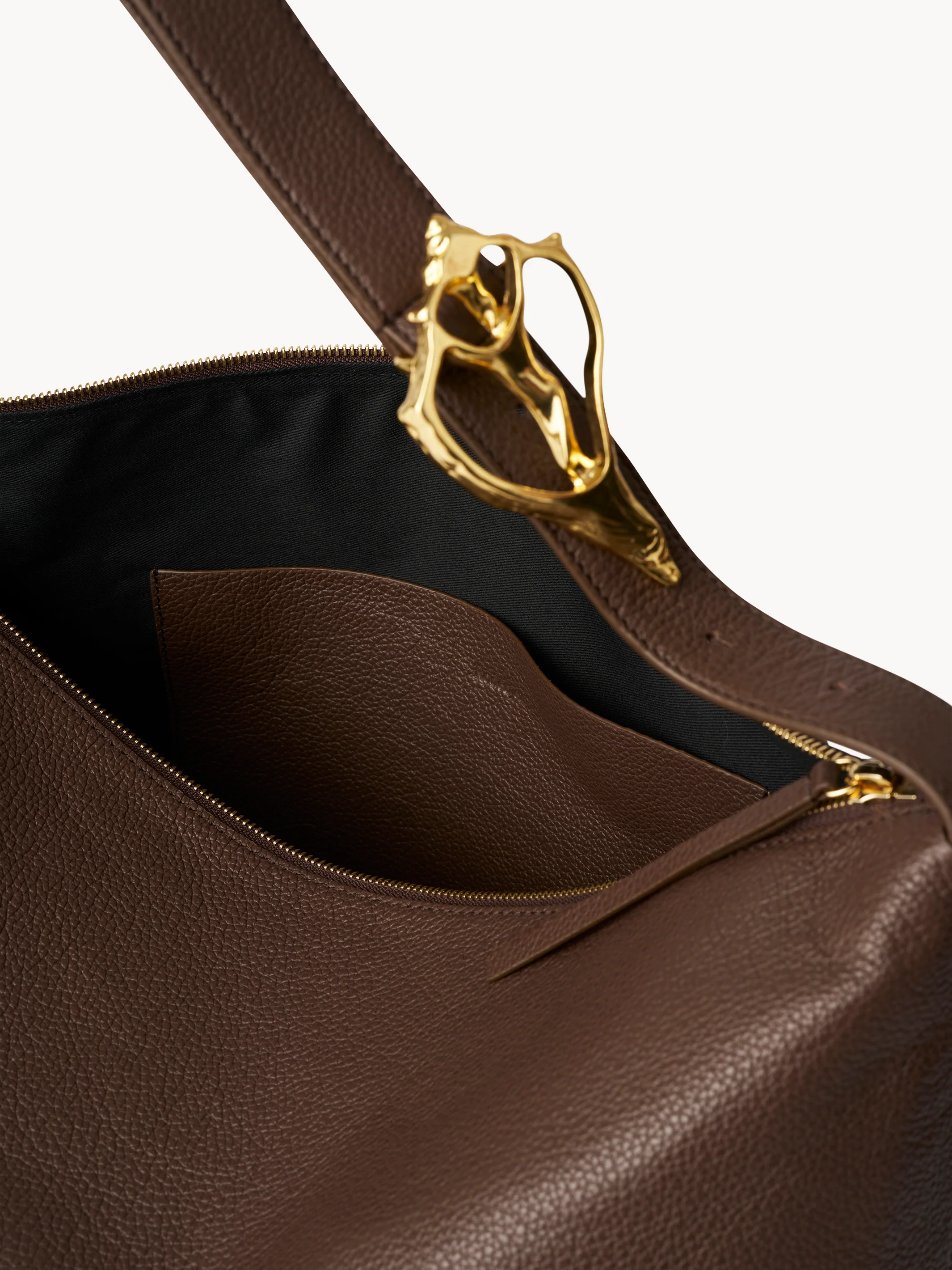The Seashell pebble tote - Image 4