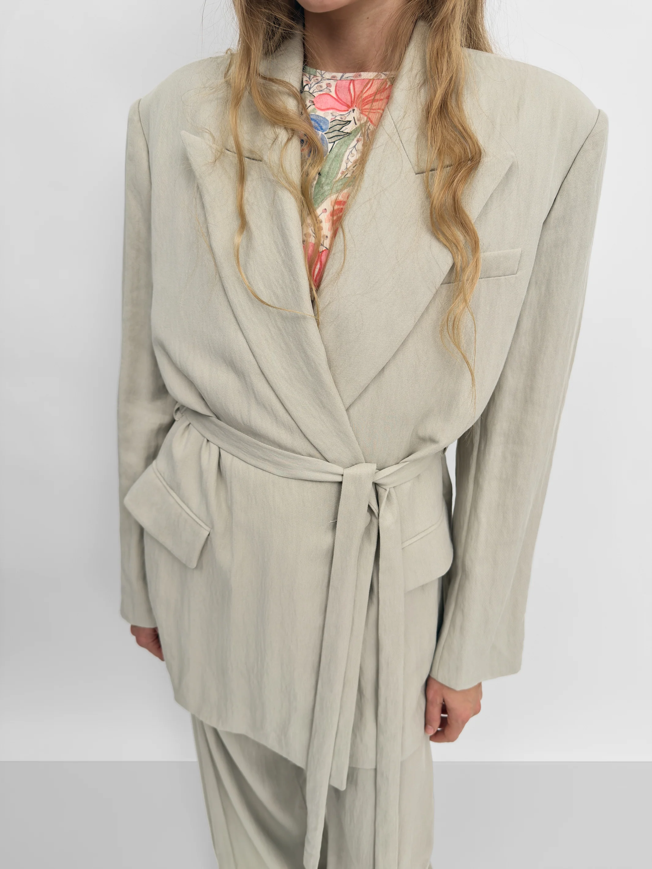 The Stand tencel constructed blazer - Image 4
