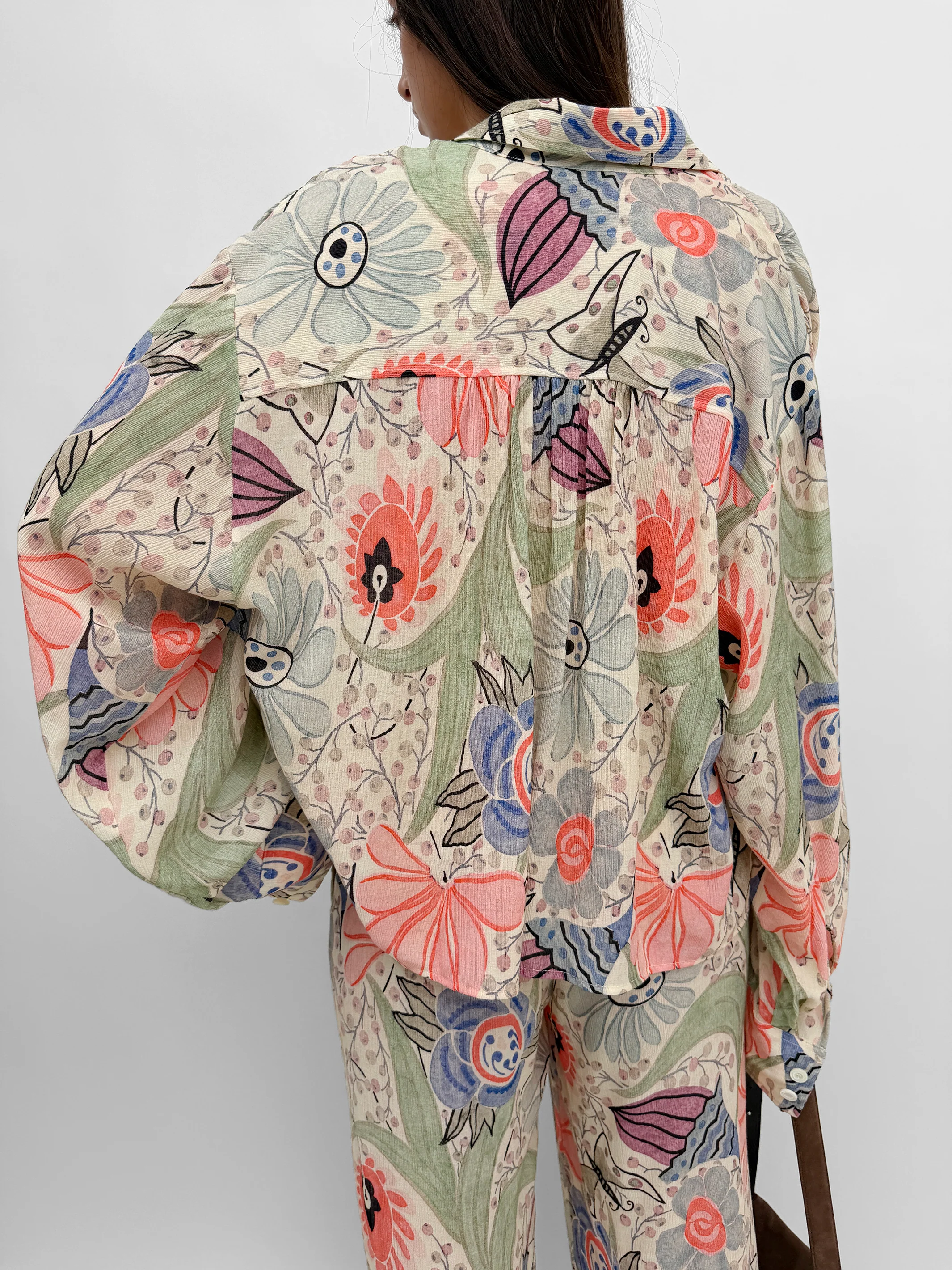 The Taylor plissé cropped shirt in Ducharne - Image 4