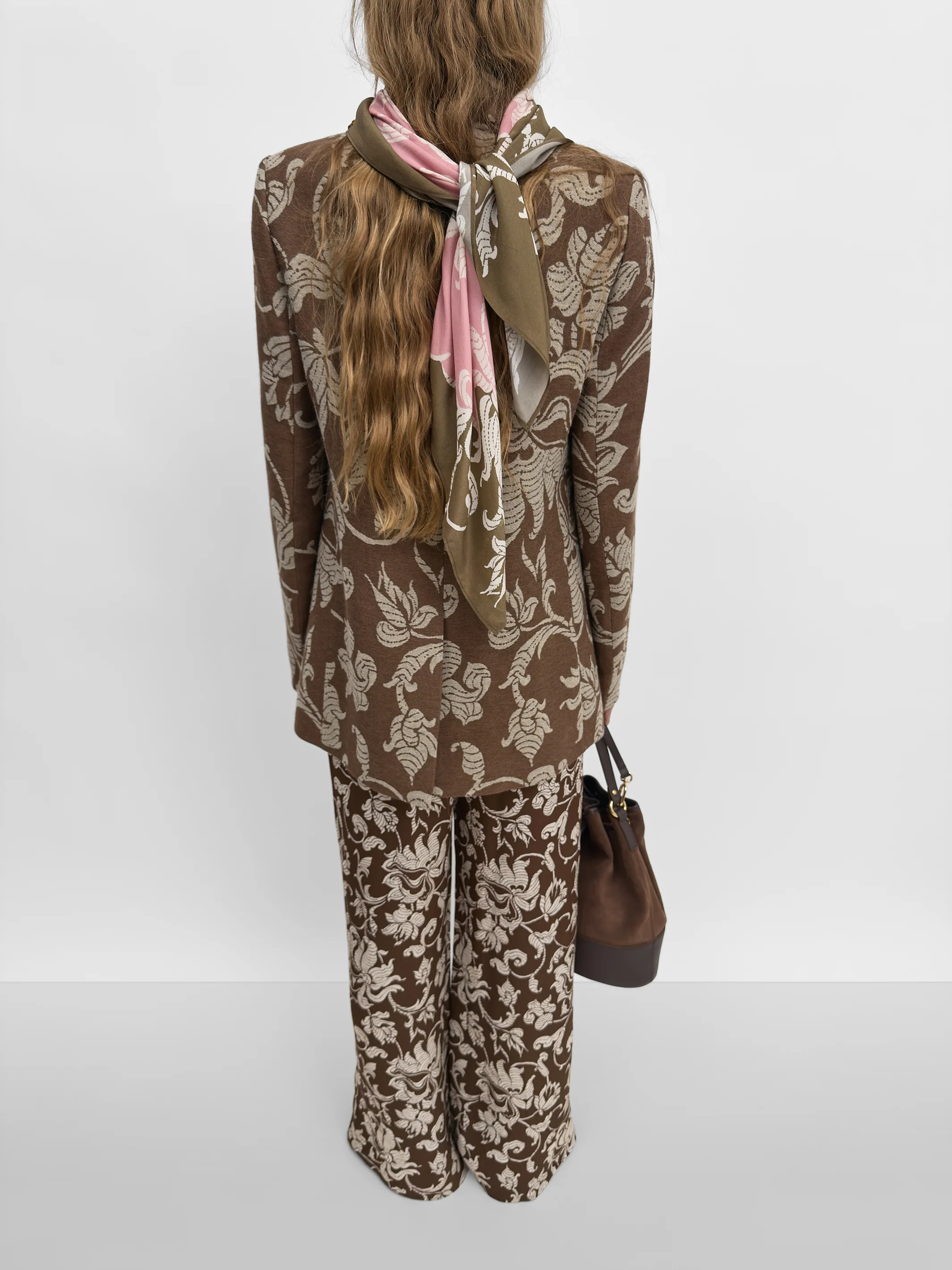 The Viola jacquard blazer in French Lily - Image 4