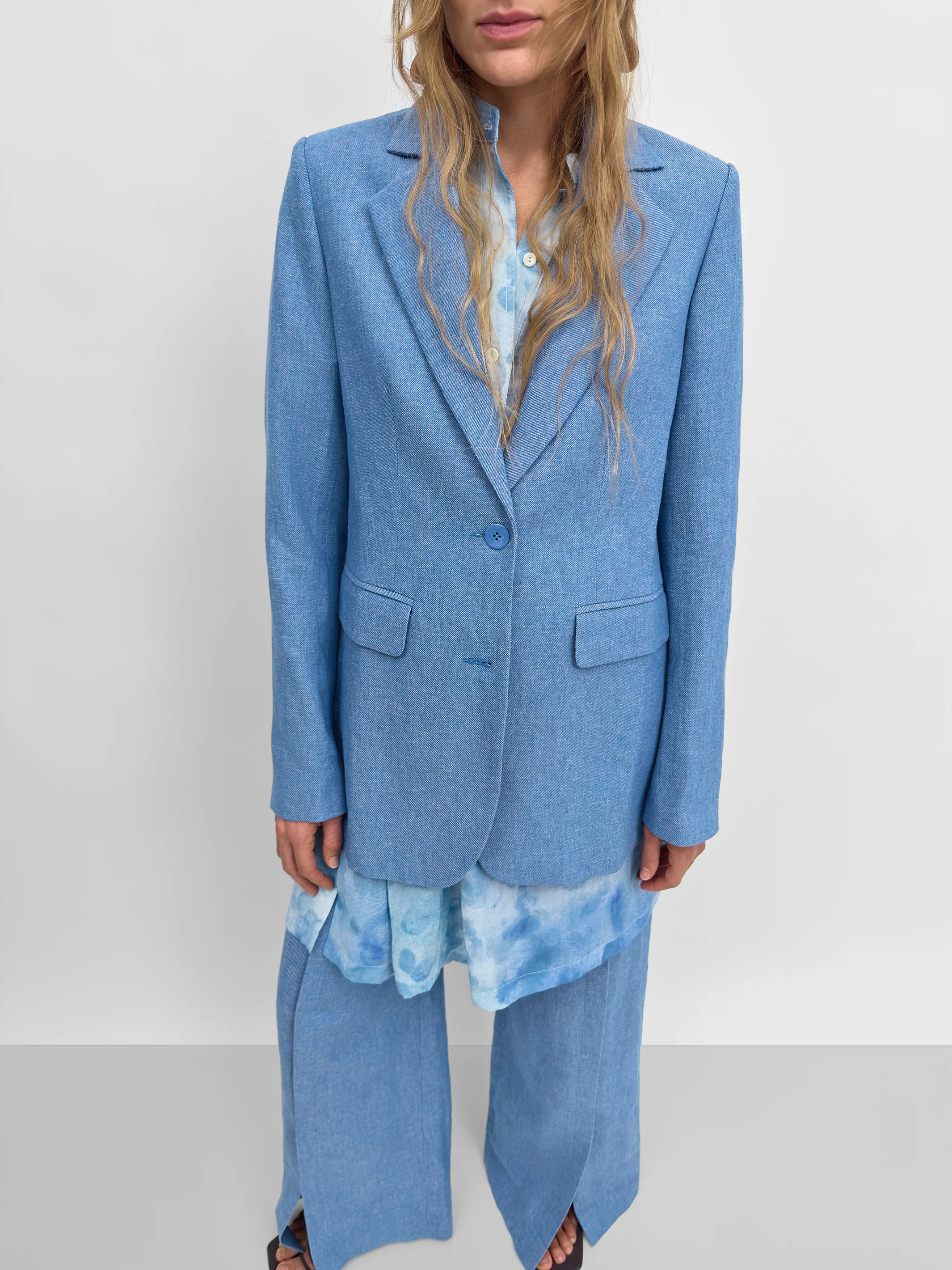 The Viola Lino workwear blazer - Image 3