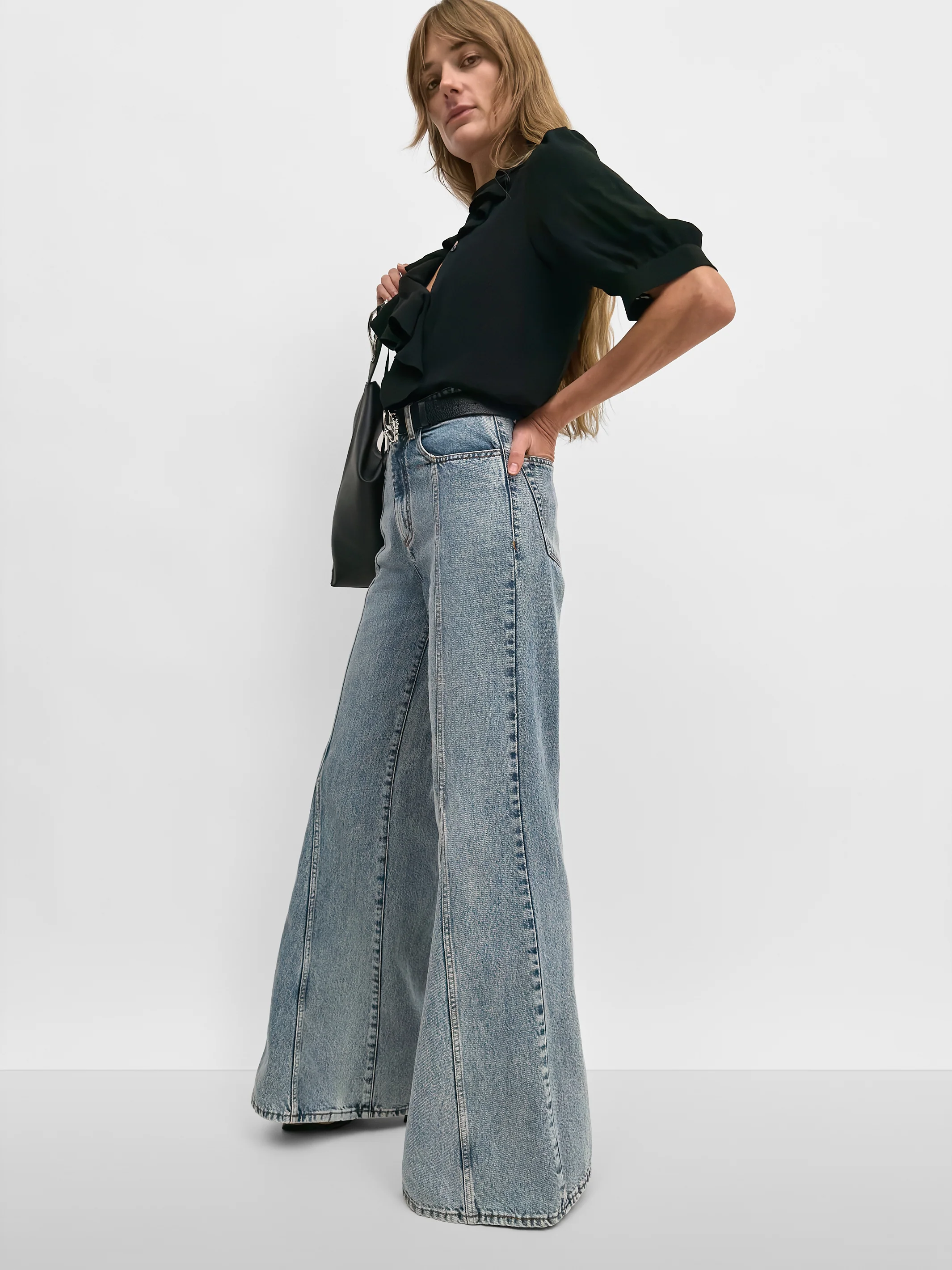 The Xilla flounce blouse - Image 3
